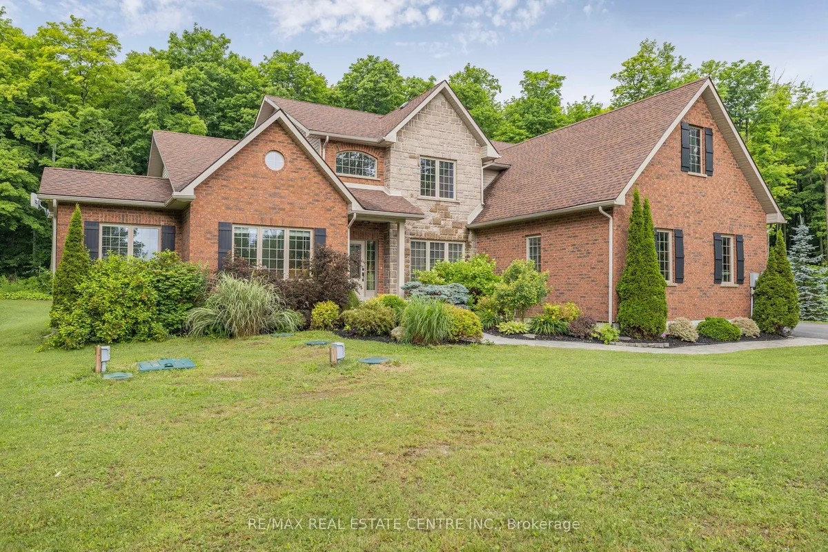 2 Ashlea Lane, ON L9V 3M9