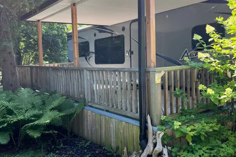 6 Lighthouse Cove Road, ON N0M 1G0