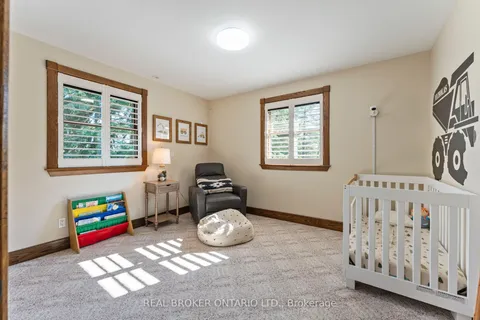 182 Governor's Rd Road, ON N3L 3E1