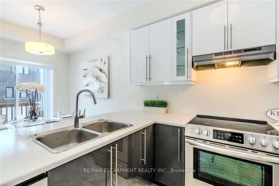 21 BOWERY Road, ON N3V 0A9