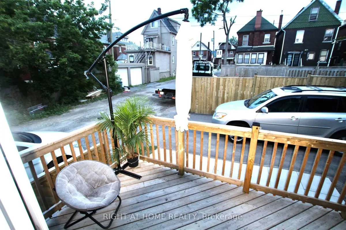 50 Somerset Avenue, ON L8L 2L5