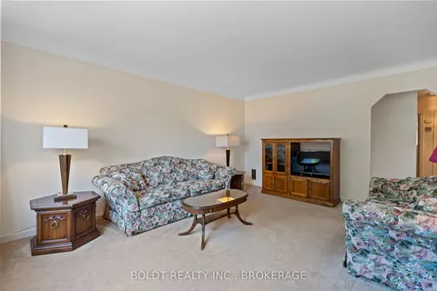 73 Dunkeld Avenue, ON L2M 4A8