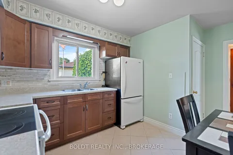 73 Dunkeld Avenue, ON L2M 4A8