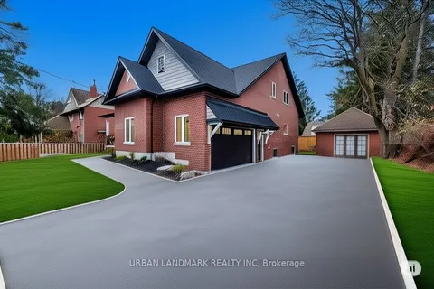 214 Aberdeen Avenue, ON K9H 3Y1