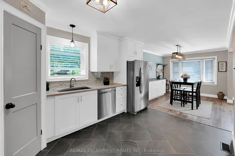 429 Elizabeth Street, ON L3M 3K9