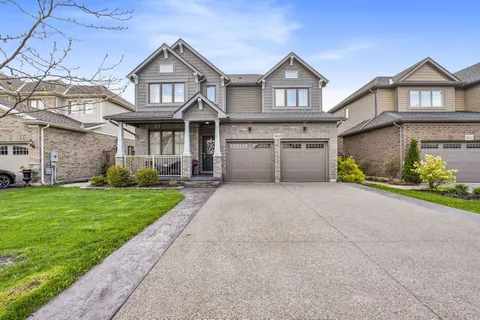 5632 Osprey Avenue, ON L2H 0M2