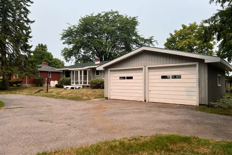 11468 Loyalist Parkway, ON K0K 2T0