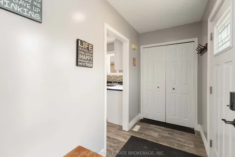 6 WEYMOUTH Drive, ON N5V 4E7