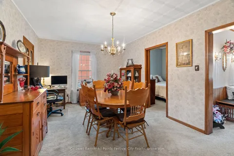 107 Victoria Street, ON N7A 2S2