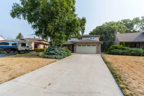 34 Briarwood Cres Crescent, ON K8N 5K9