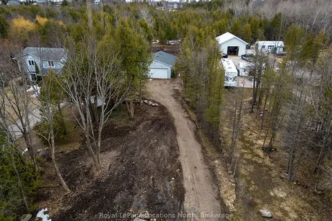 236 Lakeshore Road, ON N4L 0A6