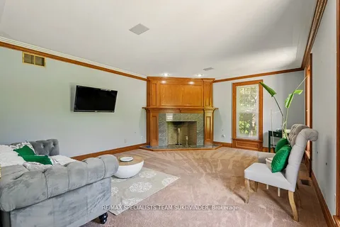 891 Rosehill Road, ON L2A 5M4