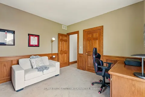 891 Rosehill Road, ON L2A 5M4