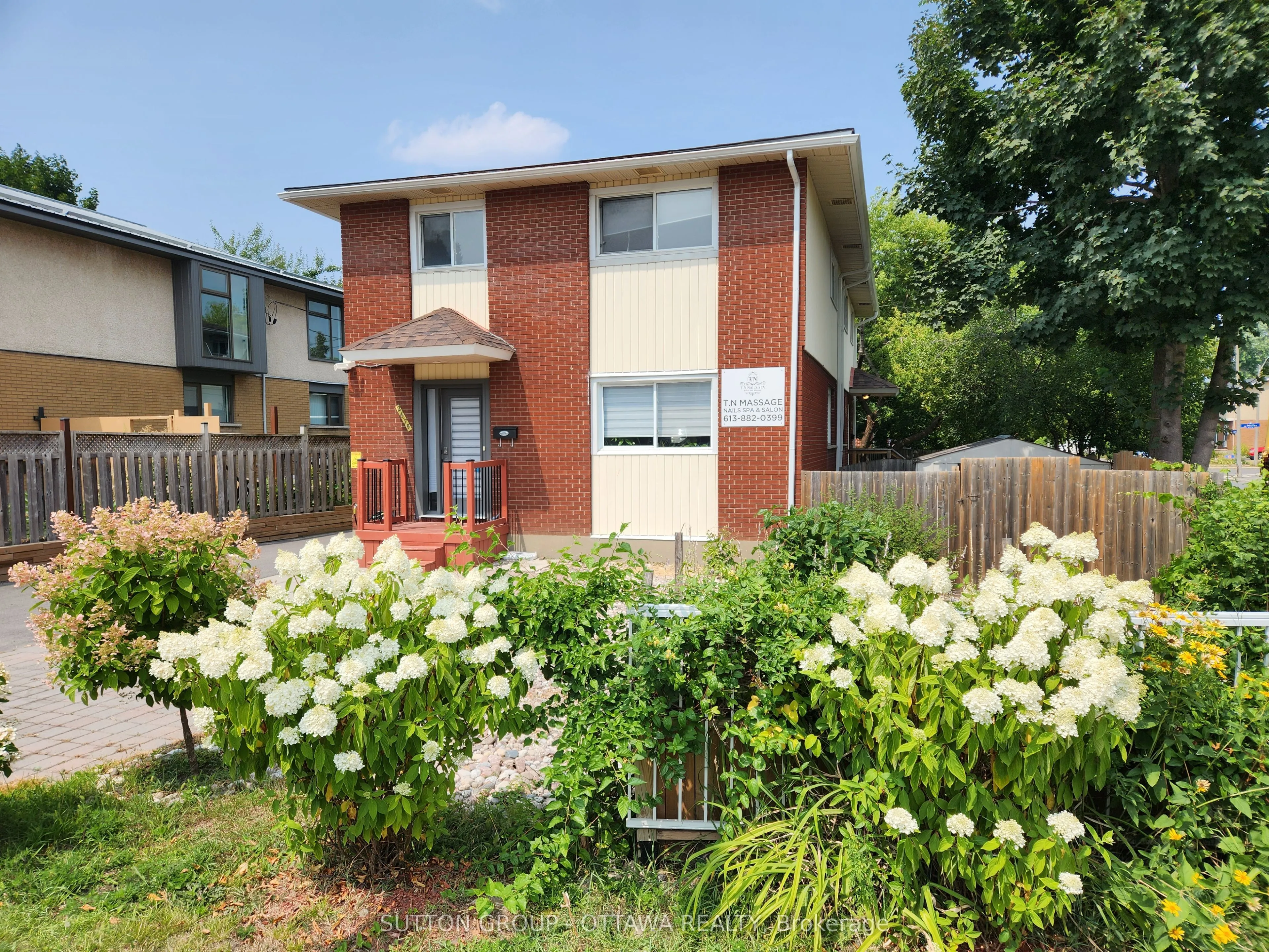 2675 Marie Street, ON K2B 7E3