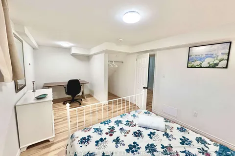 664 King Street, ON L3K 4H8