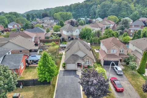 222 Dorchester Drive, ON L3M 5K8