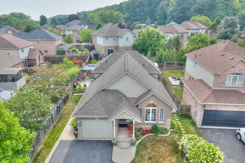 222 Dorchester Drive, ON L3M 5K8