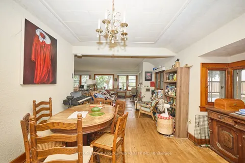 10427 Lakeshore Road, ON L3K 5V4