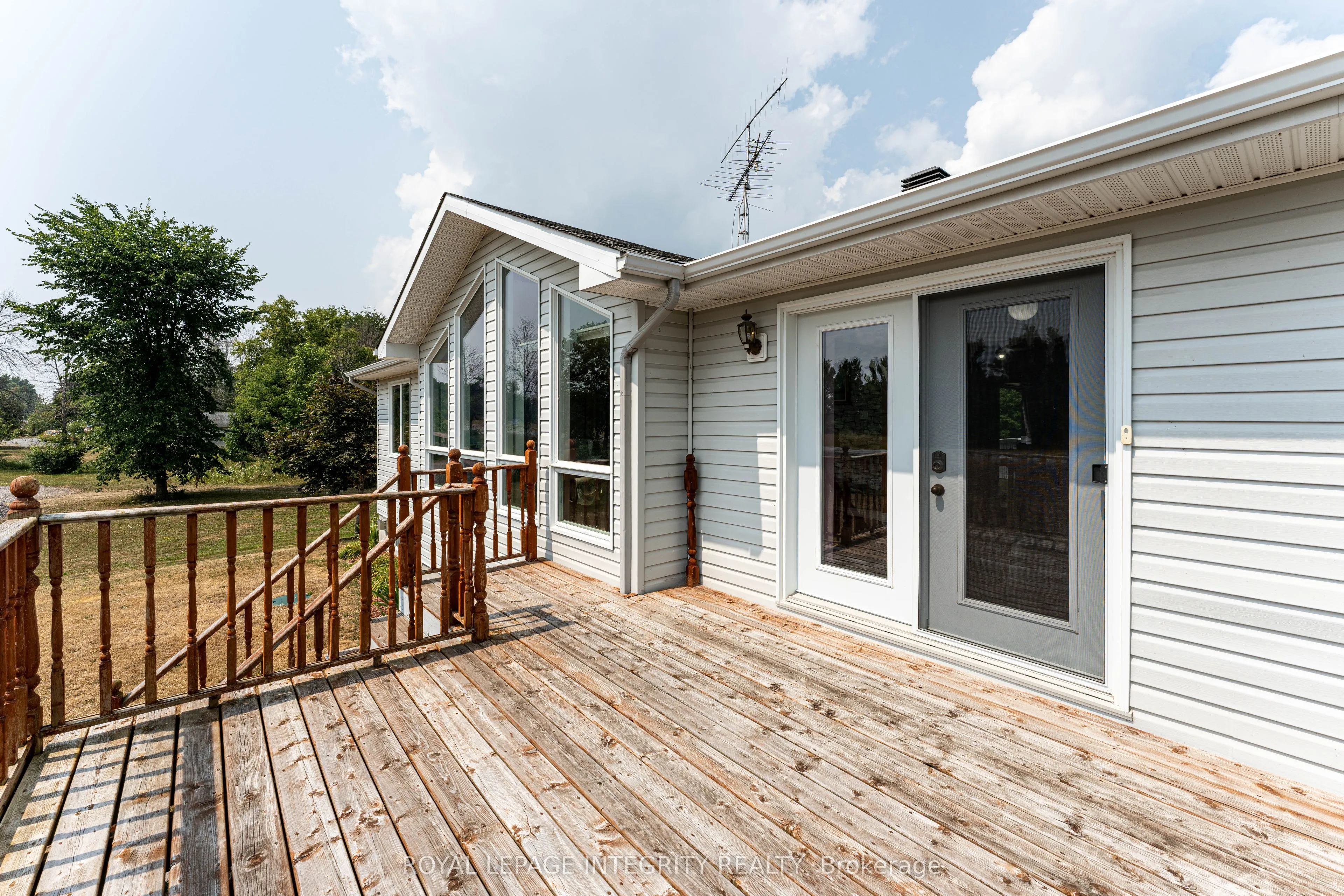 14977 Country Rd 2 Road, ON K0C 1M0