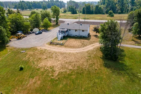 14977 Country Rd 2 Road, ON K0C 1M0