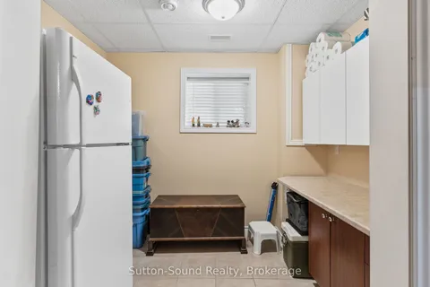 1215 Sunset Drive, ON N0H 2T0