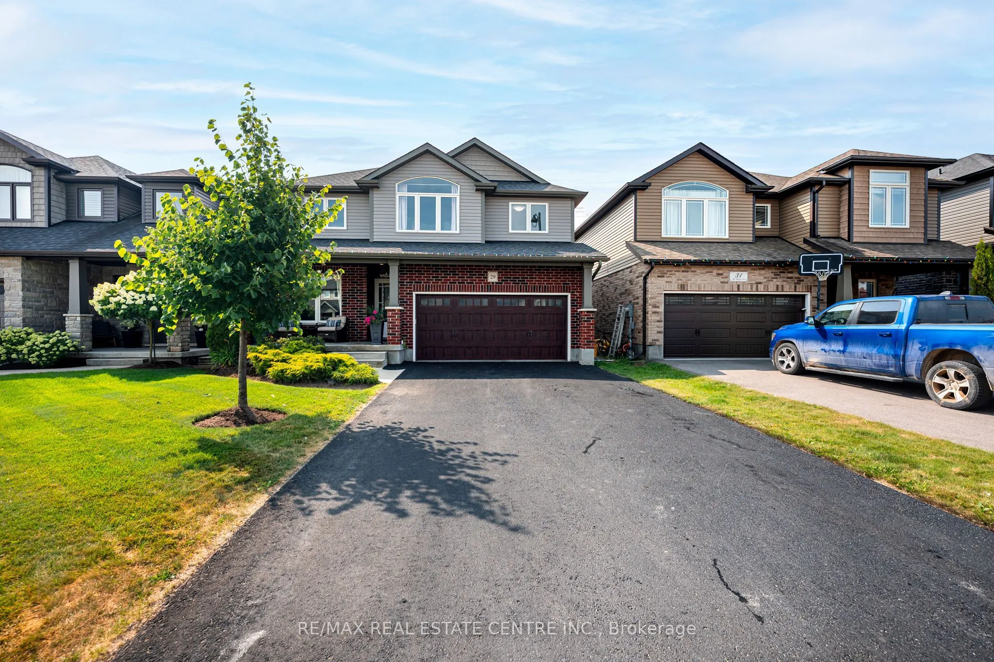 29 Mcintyre Lane, ON L9W 6V1