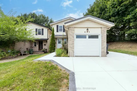 691 College Avenue, ON N1G 2Y2