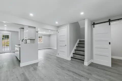 691 College Avenue, ON N1G 2Y2