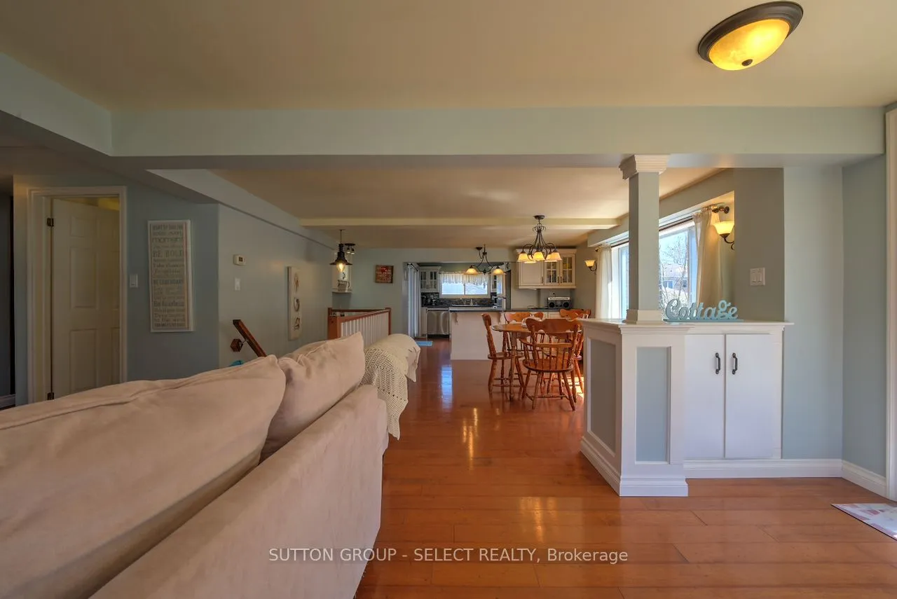 16 Huron Avenue, ON N0M 1T0