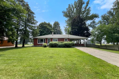 211 14 Concession, ON N4N 3C1