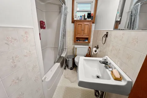 211 14 Concession, ON N4N 3C1