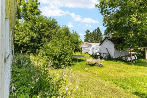 967 West Street, ON K4C 1C6