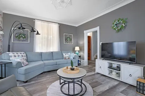 1380 Highway 132 Highway, ON K7V 3Z5