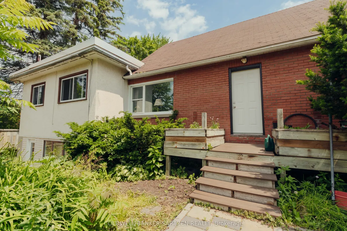 2013 Prince Of Wales Drive, ON K2C 3J7