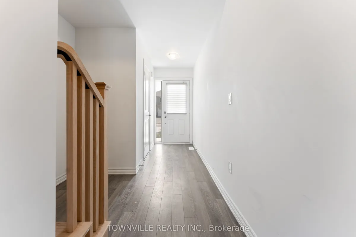 35 Lincoln Drive, ON K8N 0T7