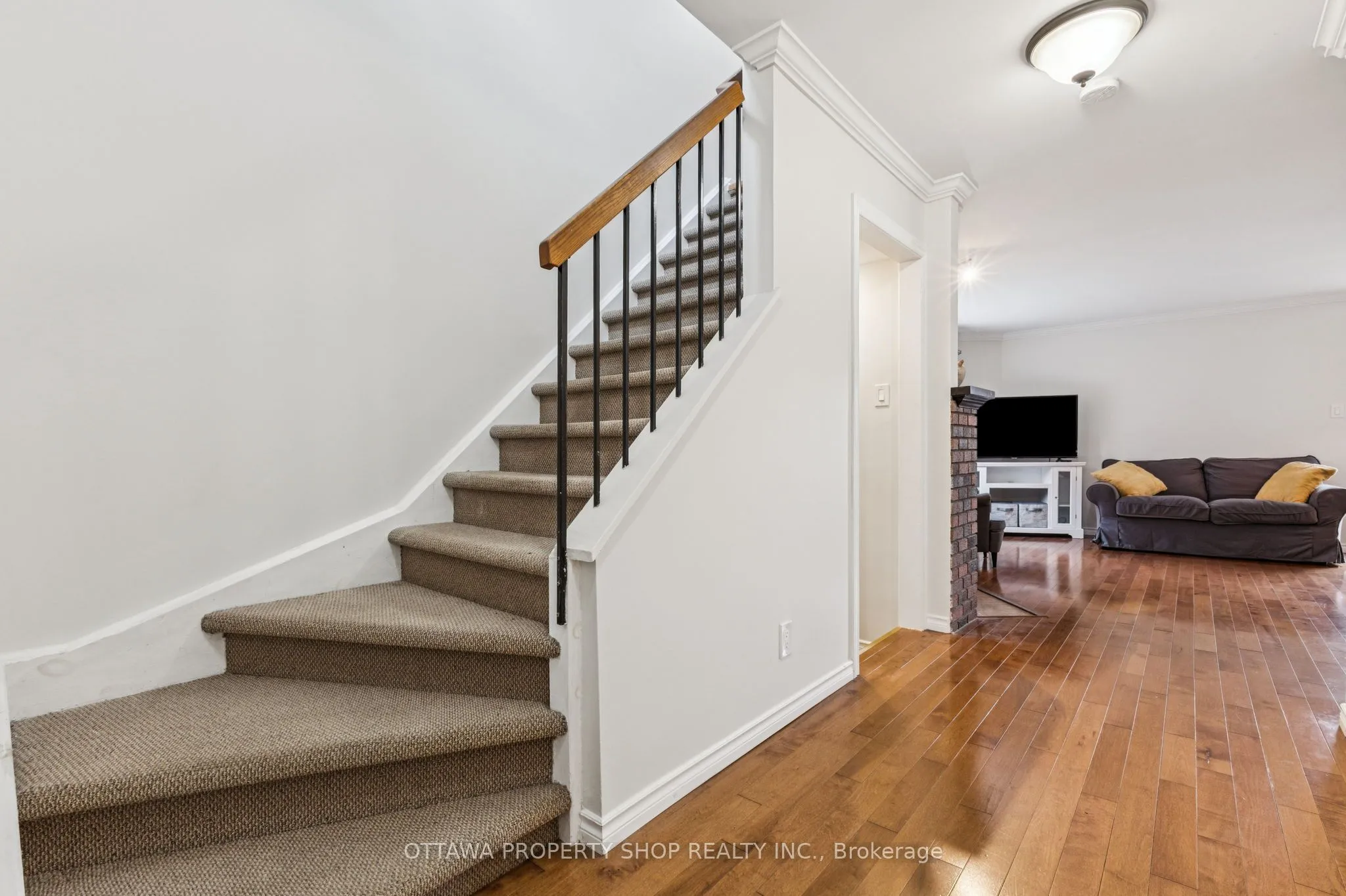 67 Gentle Gate Crescent, ON K1T 1Z9