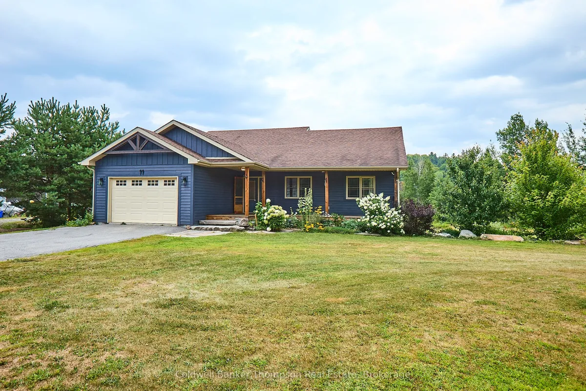 11 Thomas Crescent, ON P1H 2M3