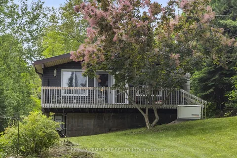 194 Klondike Road, ON K0J 1T0