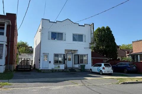 703-705 First Street, ON K6H 1M3