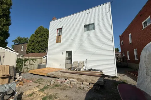 703-705 First Street, ON K6H 1M3