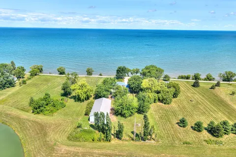 4040 Lakeshore Road, ON L0R 1B0