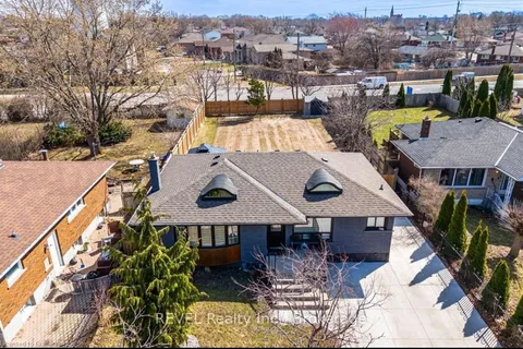 26 Hillgarden Road, ON L2T 2W6