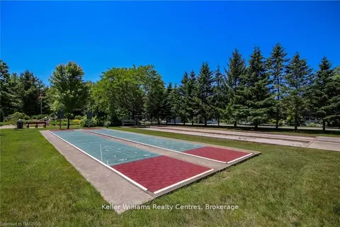 13 Southline Avenue, ON N2Z 2X5