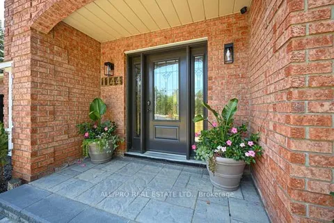 1144 Rideau Bend Crescent, ON K4M 1B5