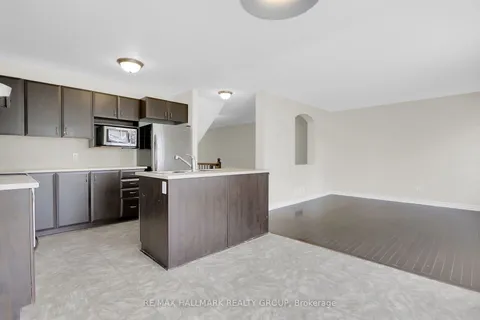 418 Temiskaming Crescent, ON K2J 0V4