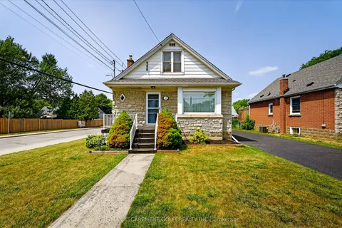 56 West 1st Street, ON L9C 3C1