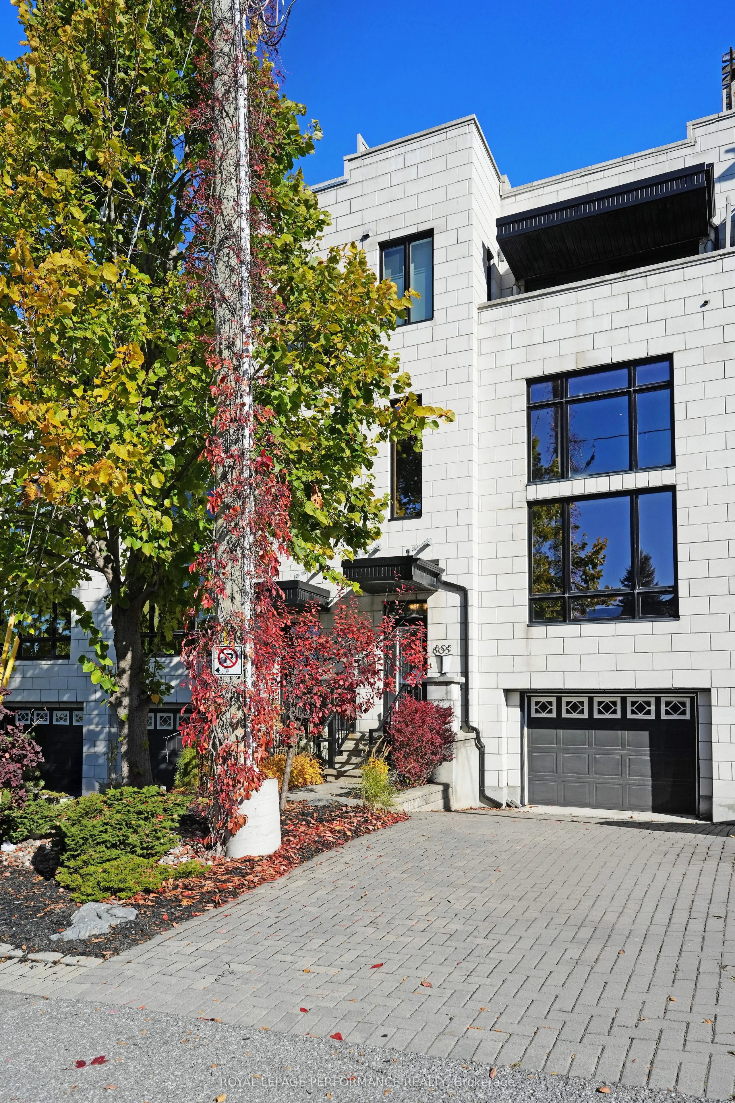 805 Kingsmere Avenue, ON K2A 3J8