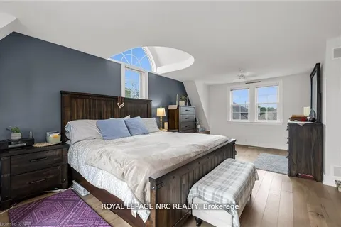 2 HILDA Street, ON L3C 0H3