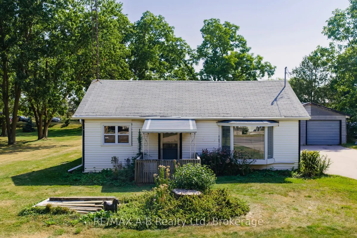 34338 Denfield Road, ON N0M 2J0