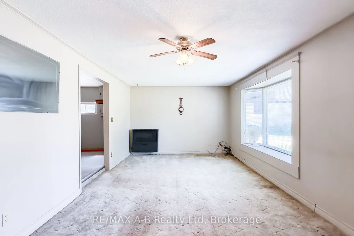 34338 Denfield Road, ON N0M 2J0